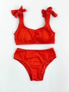 BIQUINI AQ TOP TECIDO FURINHO