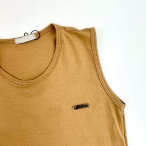 REGATA PLAQUINHA MARROM - Imagem 2